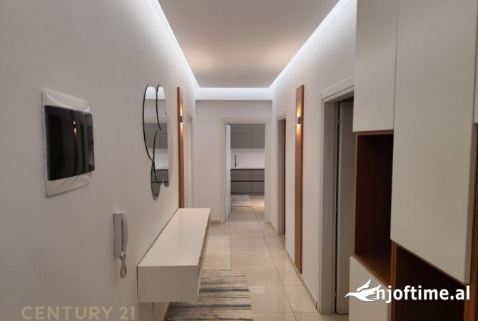 Shtepi ne shitje Apartament ne Tirane, 2+1, Mobilimi E mobiluar, Pagesa 260,000  Euro.
