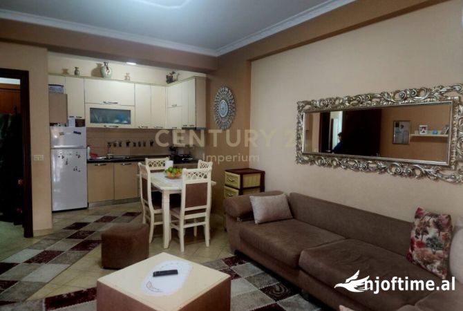 Shtepi ne shitje 1+1 ne Tirane - 100,000 Euro