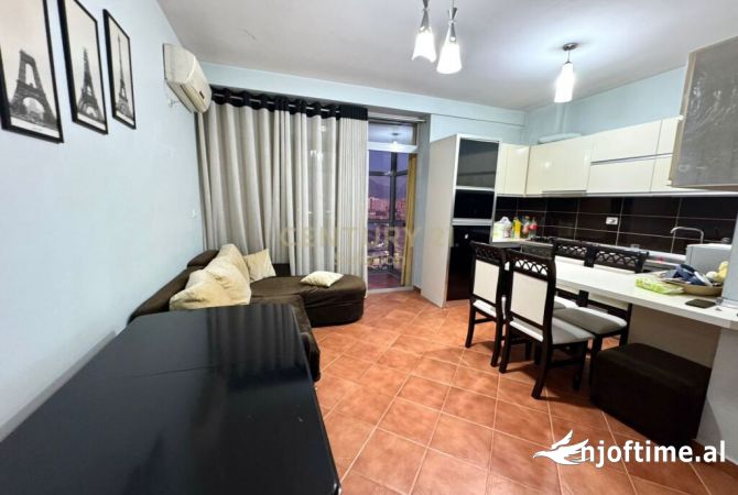 Shtepi me qera 2+1 ne Tirane - 470 Euro