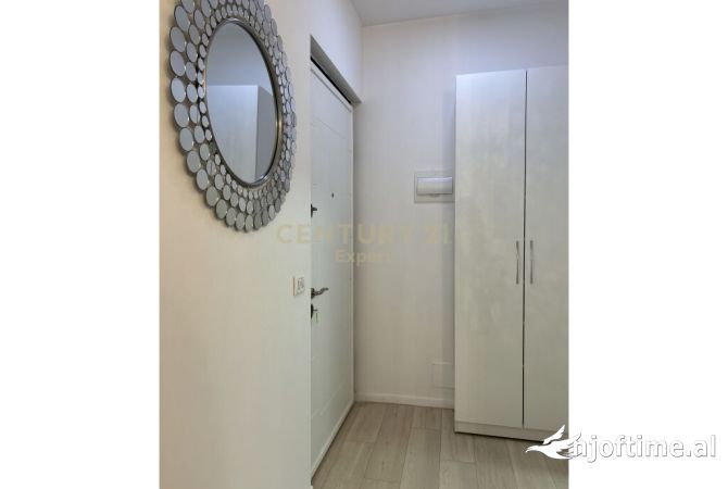 Shtepi me qera Apartament ne Tirane, 2+1, Mobilimi E mobiluar, Pagesa 700  Euro.