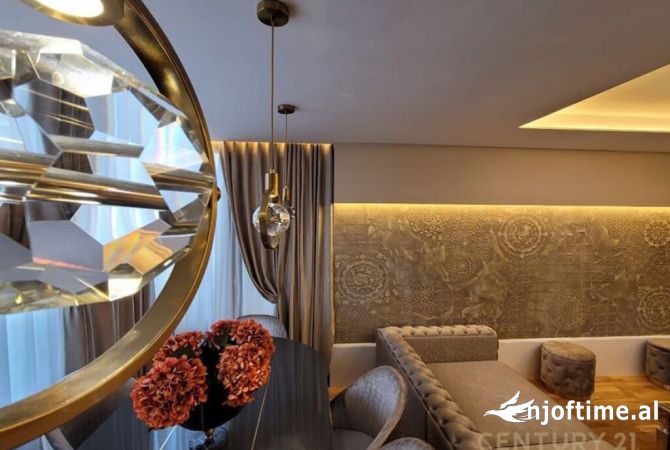 Shtepi me qera Apartament ne Tirane, 3+1, Mobilimi E mobiluar, Pagesa 1,500  Euro.