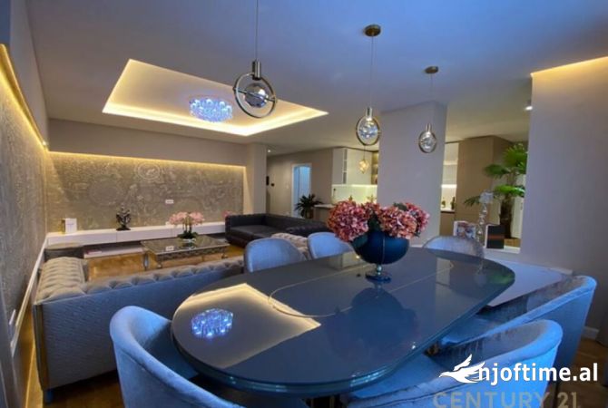 Shtepi me qera Apartament ne Tirane, 3+1, Mobilimi E mobiluar, Pagesa 1,500  Euro.