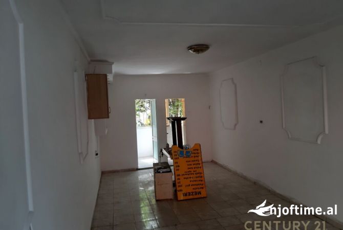 Ambient biznesi ne shitje 1+1 ne Tirane - 95,000 Euro