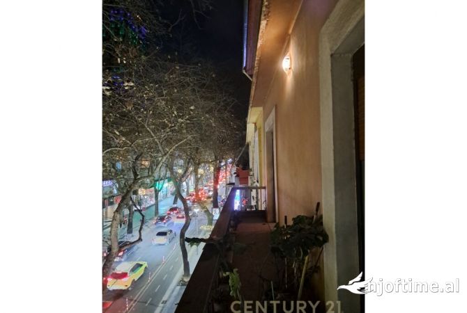 Jepet me qira zyre 140m2 ne Myslym SHYRI