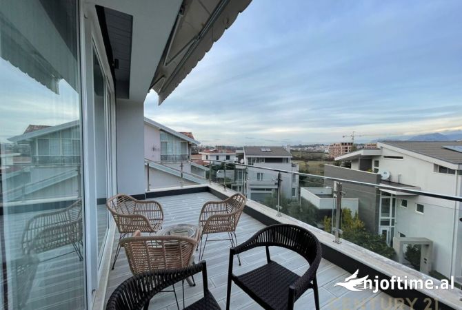 Shtepi me qera Apartament ne Tirane, 4+1, Mobilimi E mobiluar, Pagesa 5,000  Euro.