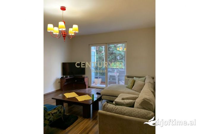 Shtepi me qera Apartament ne Tirane, 1+1, Mobilimi E mobiluar, Pagesa 500  Euro.