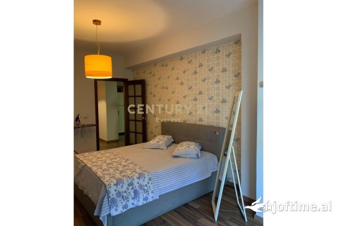 Shtepi me qera Apartament ne Tirane, 1+1, Mobilimi E mobiluar, Pagesa 500  Euro.