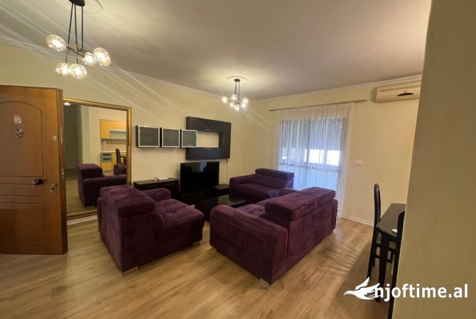 Shtepi me qera Apartament ne Tirane, 1+1, Mobilimi E mobiluar, Pagesa 600  Euro.