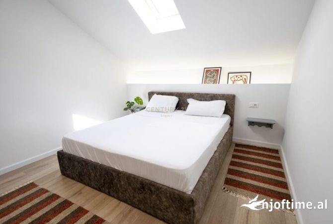 Shtepi ne shitje Apartament ne Tirane, 3+1, Mobilimi E mobiluar, Pagesa 200,000  Euro.