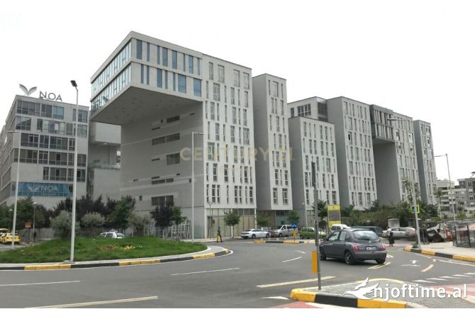 Ambient biznesi me qera 3+1 ne Tirane - 2,570 Euro