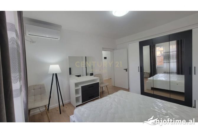 Shtepi me qera Apartament ne Tirane, 2+1, Mobilimi E mobiluar, Pagesa 700  Euro.
