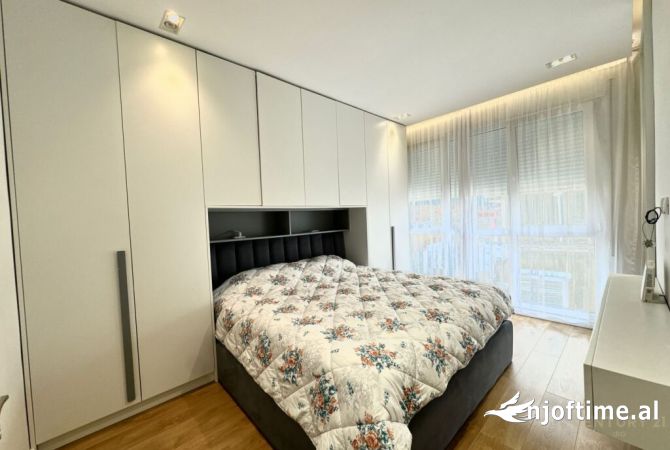 Shtepi me qera Apartament ne Tirane, 2+1, Mobilimi E mobiluar, Pagesa 700  Euro.