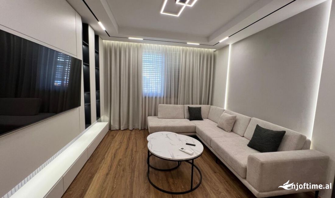 Shtepi ne shitje Apartament ne Tirane, 2+1, Mobilimi E mobiluar, Pagesa 250,000  Euro.