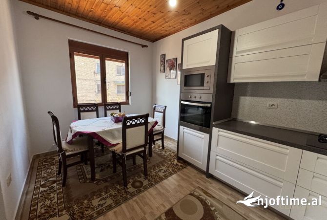 Shtepi me qera 2+1 ne Tirane - 450 Euro