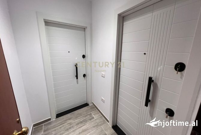 Shtepi ne shitje Apartament ne Tirane, 1+1, Mobilimi E mobiluar, Pagesa 230,000  Euro.