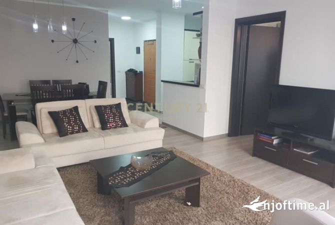 Shtepi me qera 2+1 ne Tirane - 650 Euro