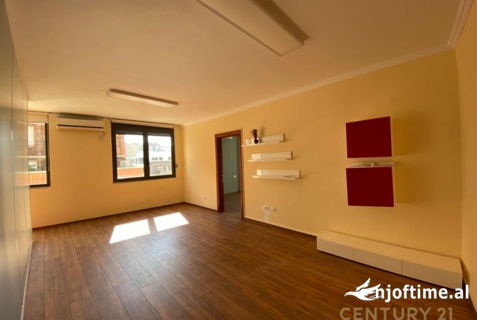 Japim Zyra Me Qira Ne Bllok!