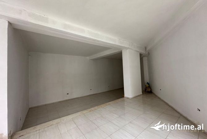 Ambient biznesi me qera 1+1 ne Tirane - 1,100 Euro