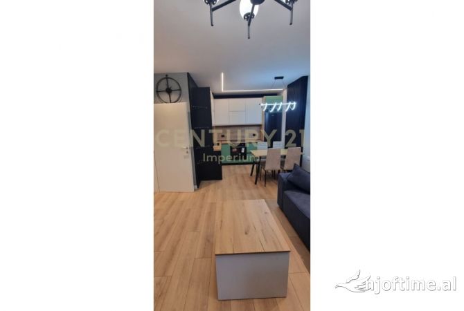 Shtepi me qera Apartament ne Tirane, 2+1, Mobilimi E mobiluar, Pagesa 600  Euro.