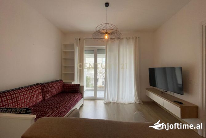Shtepi me qera 1+1 ne Tirane - 800 Euro