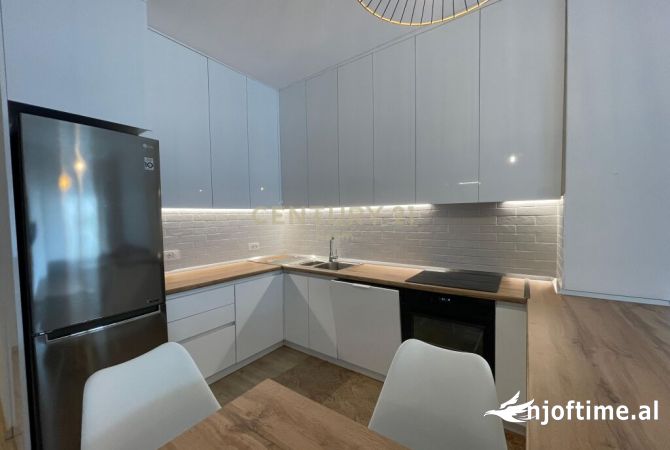 Shtepi me qera Apartament ne Tirane, 1+1, Mobilimi E mobiluar, Pagesa 800  Euro.