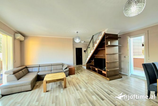 Shtepi me qera Duplex(shtepi me 2 kate) ne Tirane, 3+1, Mobilimi E mobiluar, Pagesa 1,200  Euro.