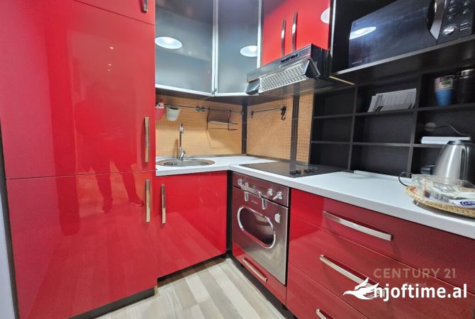 Shtepi me qera Apartament ne Tirane, 2+1, Mobilimi E mobiluar, Pagesa 850  Euro.