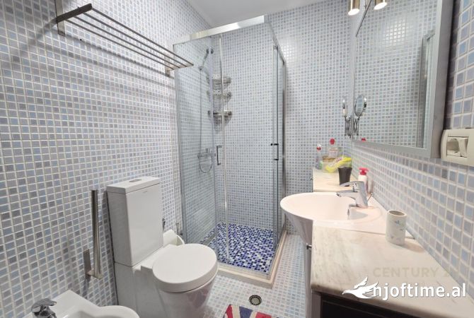 Shtepi me qera Apartament ne Tirane, 2+1, Mobilimi E mobiluar, Pagesa 850  Euro.