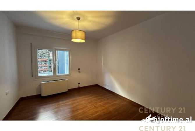 Shtepi ne shitje 3+1 ne Tirane - 640,000 Euro