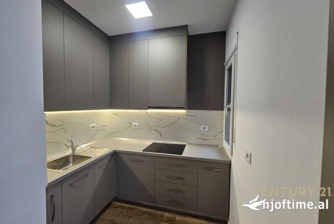 Shtepi me qera 2+1 ne Tirane - 850 Euro