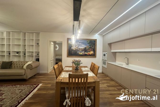 Shtepi me qera Apartament ne Tirane, 2+1, Mobilimi E mobiluar, Pagesa 2,100  Euro.