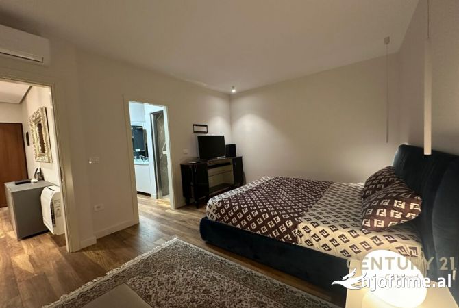 Shtepi me qera Apartament ne Tirane, 2+1, Mobilimi E mobiluar, Pagesa 2,100  Euro.