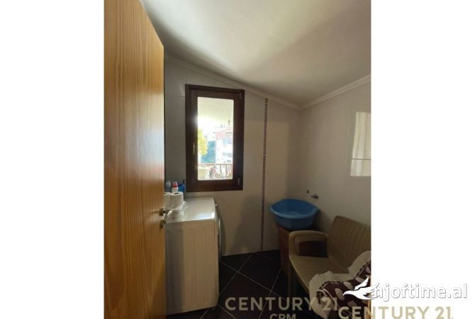 Shtepi me qera Apartament ne Tirane, 2+1, Mobilimi E mobiluar, Pagesa 600  Euro.