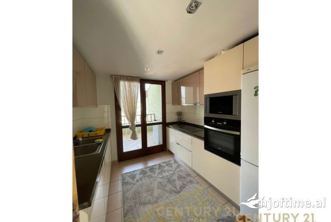 Shtepi me qera Apartament ne Tirane, 2+1, Mobilimi E mobiluar, Pagesa 600  Euro.