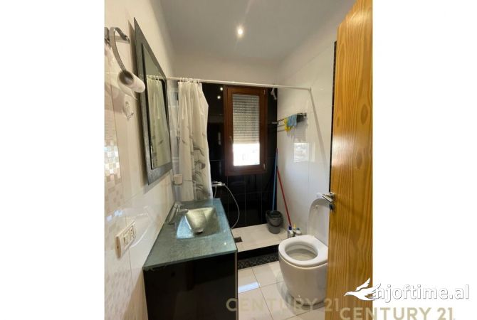 Shtepi me qera Apartament ne Tirane, 2+1, Mobilimi E mobiluar, Pagesa 600  Euro.