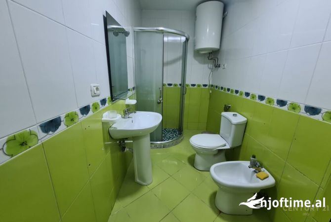 Shtepi me qera Apartament ne Tirane, 1+1, Mobilimi E mobiluar, Pagesa 500  Euro.