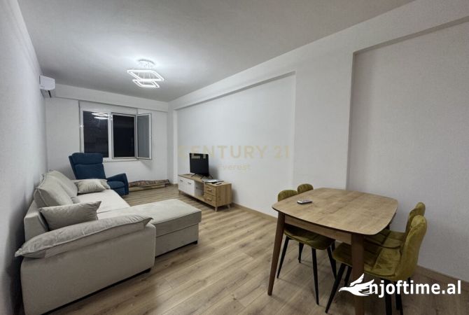 Shtepi me qera Apartament ne Tirane, 2+1, Mobilimi E mobiluar, Pagesa 580  Euro.