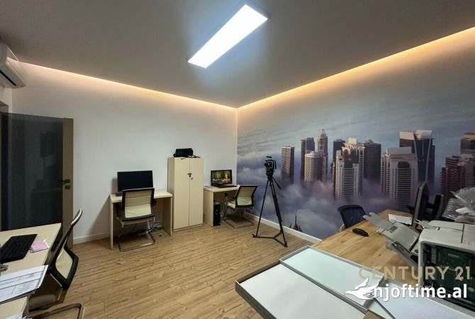 Japim me qira ambient zyrash, ne Ish Bllok !