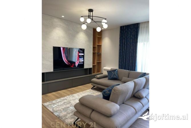 Shtepi me qera 2+1 ne Tirane - 1,550 Euro