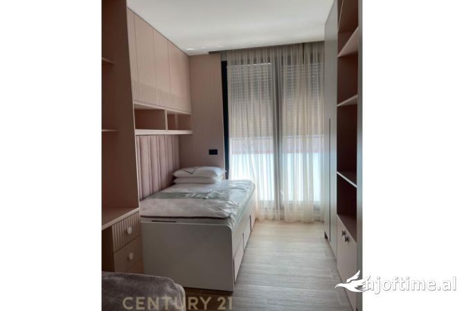 Shtepi me qera Apartament ne Tirane, 2+1, Mobilimi E mobiluar, Pagesa 1,550  Euro.
