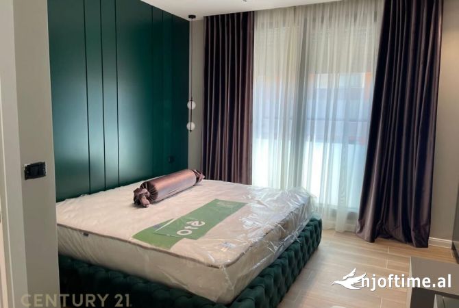 Shtepi me qera Apartament ne Tirane, 2+1, Mobilimi E mobiluar, Pagesa 1,550  Euro.