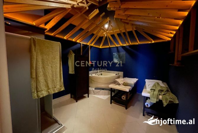 JAPIM ME QIRA NJESI SHEBIMI (QENDER MASAZHI) PRANE ISH- EKSPOZITES!