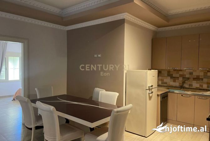 Shtepi ne shitje Apartament ne Durres, 2+1, Mobilimi E mobiluar, Pagesa 120,000  Euro.