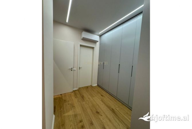 Shtepi me qera Apartament ne Tirane, 2+1, Mobilimi E mobiluar, Pagesa 800  Euro.