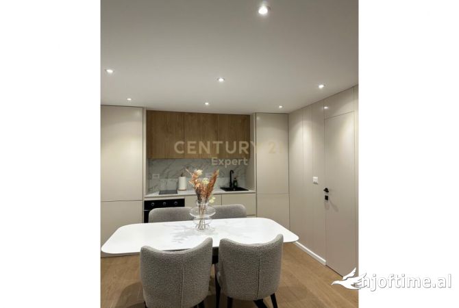 Shtepi ne shitje Apartament ne Tirane, 1+1, Mobilimi E mobiluar, Pagesa 105,000  Euro.