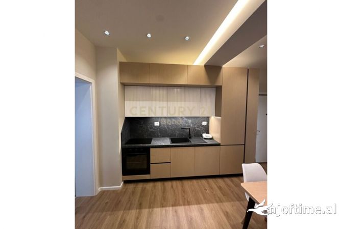 Shtepi ne shitje Apartament ne Tirane, 1+1, Mobilimi E mobiluar, Pagesa 100,000  Euro.