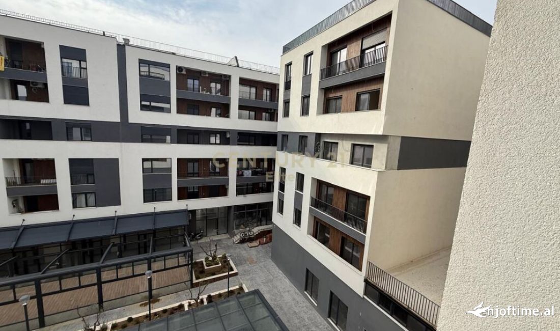 Shtepi ne shitje Apartament ne Tirane, 2+1, Mobilimi Pjeserisht e mobiluar, Pagesa 132,000  Euro.