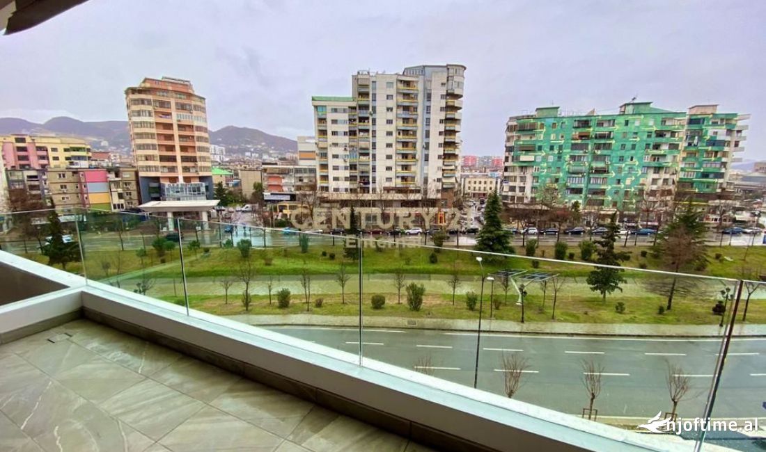 Shtepi me qera Apartament ne Tirane, 1+1, Mobilimi E mobiluar, Pagesa 798  Euro.