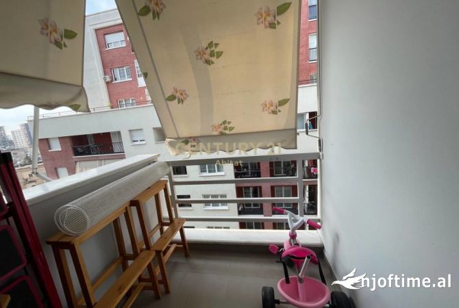 Shtepi ne shitje Apartament ne Tirane, 2+1, Mobilimi E mobiluar, Pagesa 225,000  Euro.