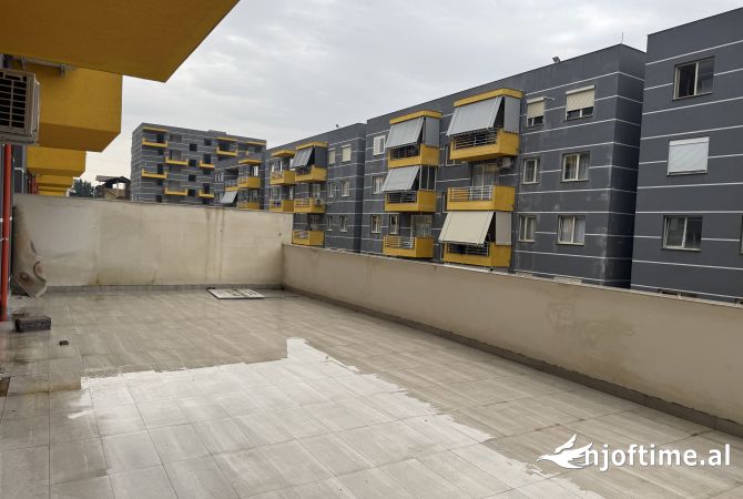 Shtepi ne shitje Apartament ne Tirane, 2+1, Mobilimi Pjeserisht e mobiluar, Pagesa 139,000  Euro.